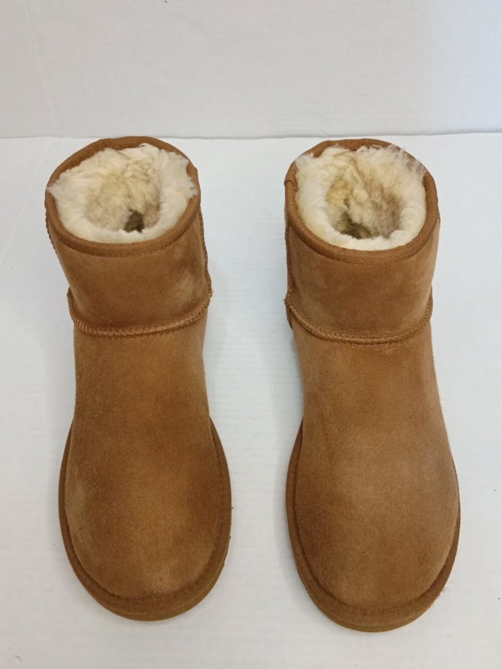 UGG Classic Mini II Chestnut Suede Boots Women’s Size 10
